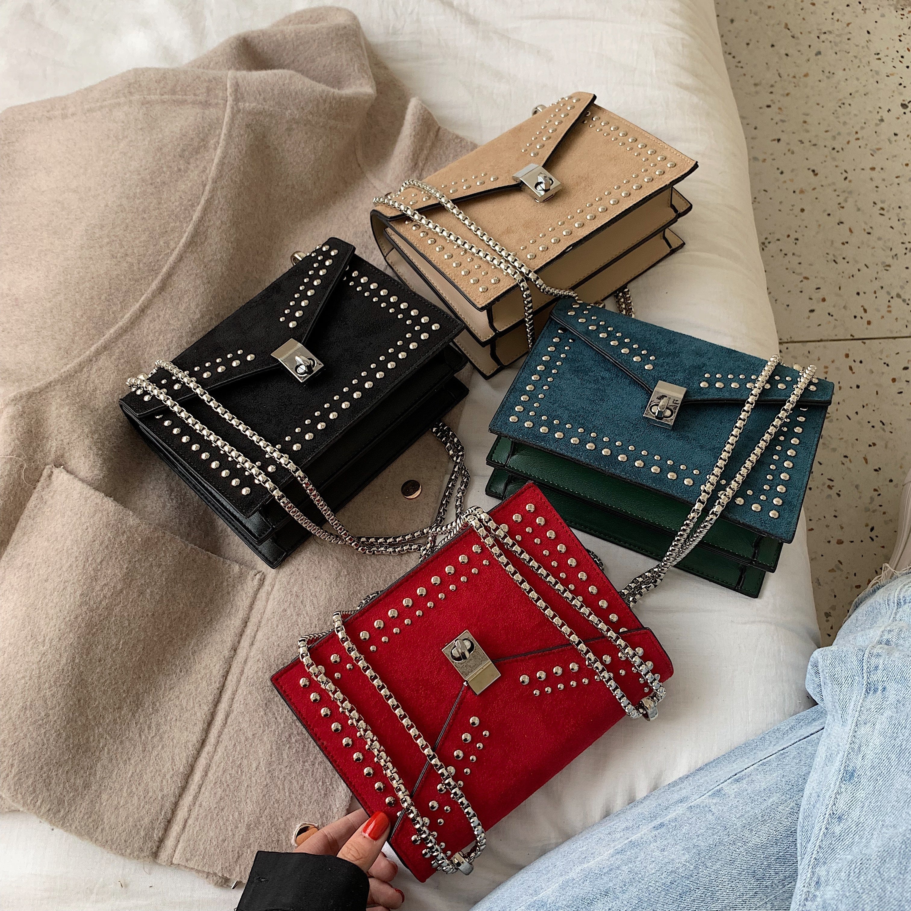 NIVANOO | Sac Bandoulière Clouté Moderne